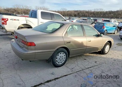 1999 Toyota Camry Ce z USA, uszkodzony, nr VIN 4T1BG22K1XU921754